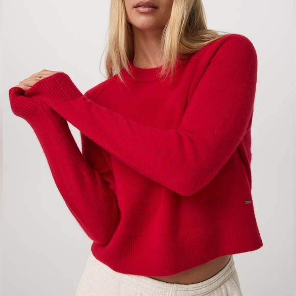 NWT Vuori Émilie Cashmere Crewneck Sweater Red XS Recycled Cashmere - Picture 5 of 8